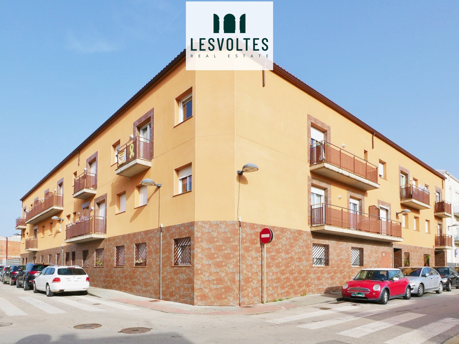 MAGNÍFICO PISO DE 91M² CON 3 HABITACIONES SITUADO EN ZONA BIEN COMUNICADA CERCA DEL CENTRO DE PALAMÓS
