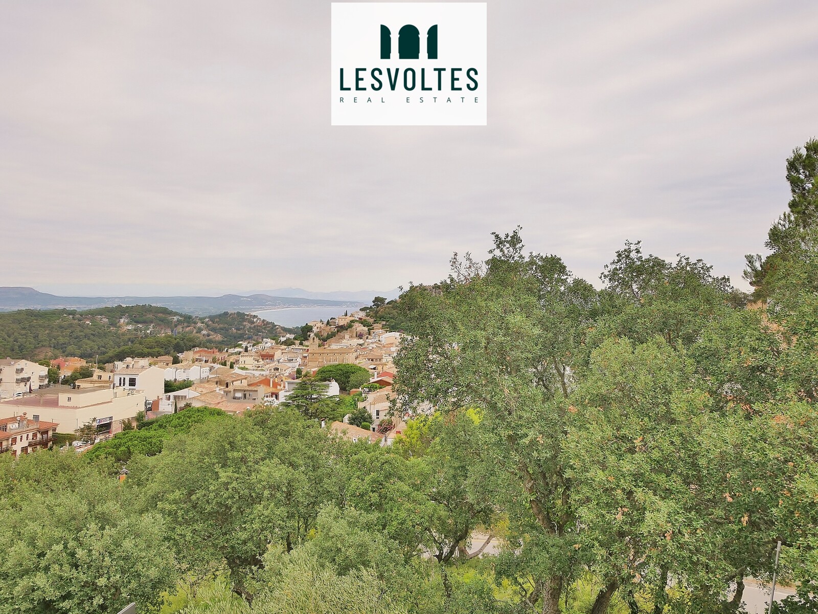 TERRENO DE 820 M2 EN VENTA EN SON RICH, BEGUR