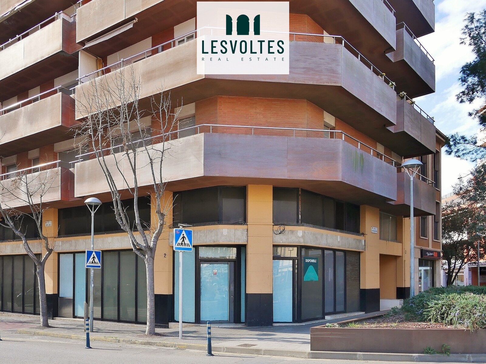 LOCAL COMERCIAL DE 450 M² EN ZONA CÉNTRICA DE PALAFRUGELL