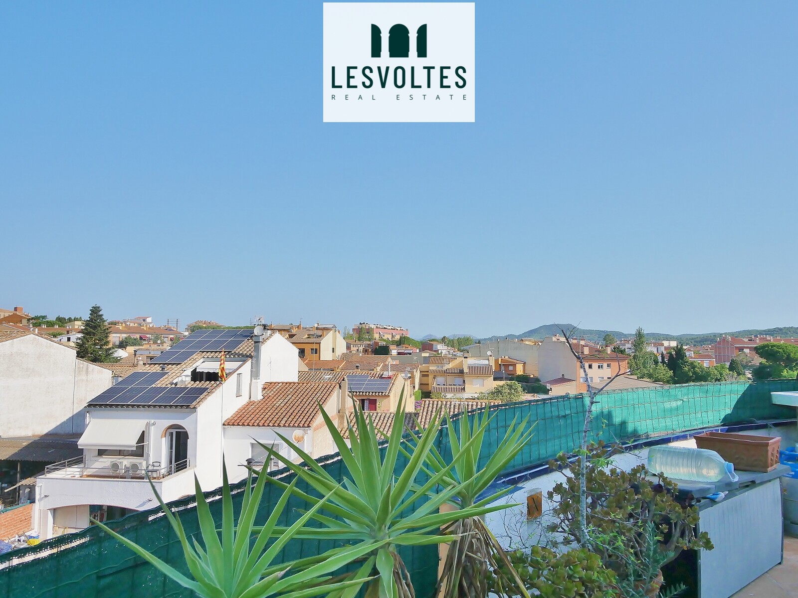 FANTÁSTICO ÁTICO CON TERRAZA DE 60 M² Y VISTAS PANORÁMICAS EN VENTA EN PALAFRUGELL