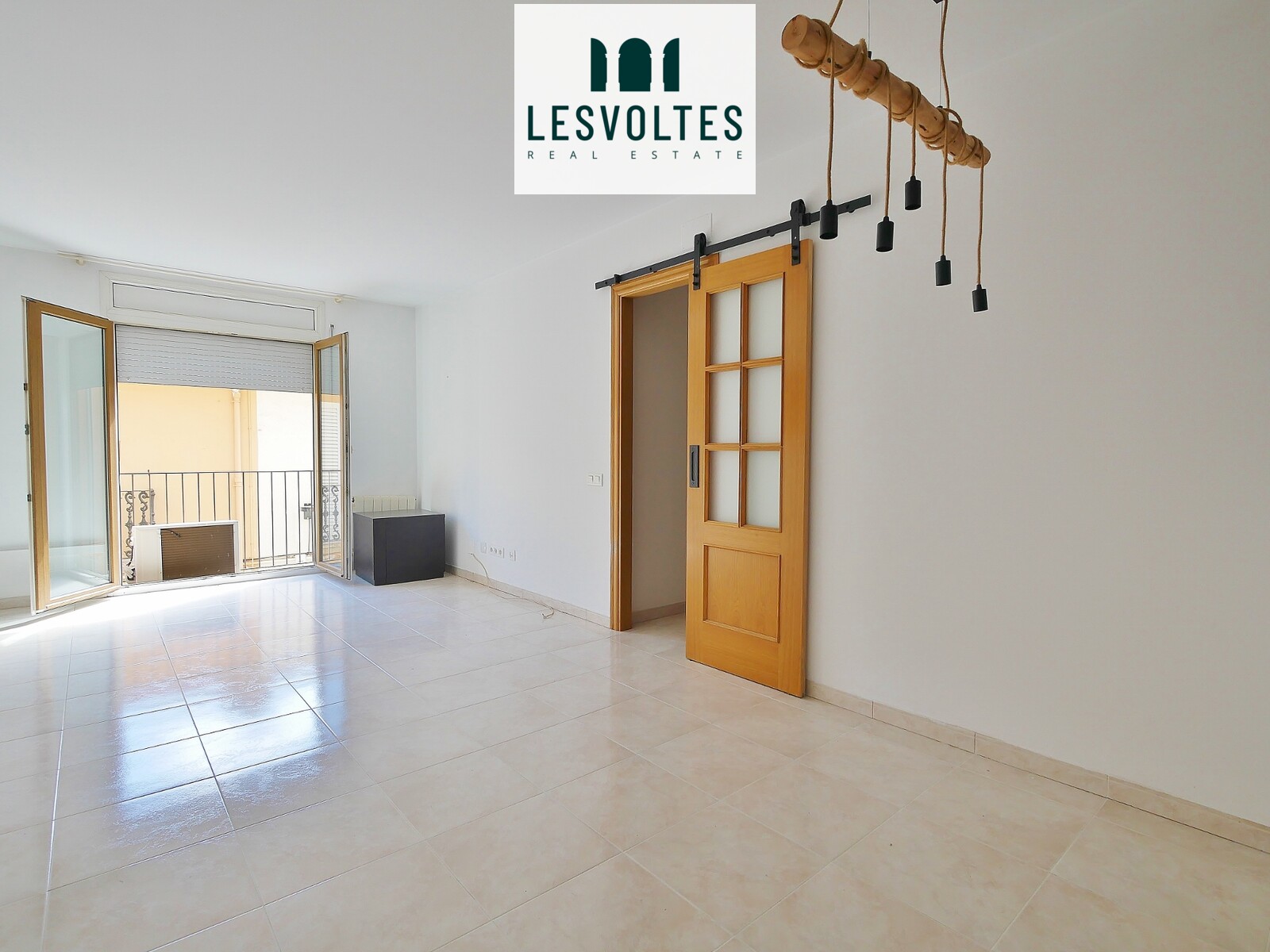 ACOGEDOR PISO DE 65 M2 EN PLANTA PRIMERA EN VENTA EN EL CENTRO DE PALAFRUGELL