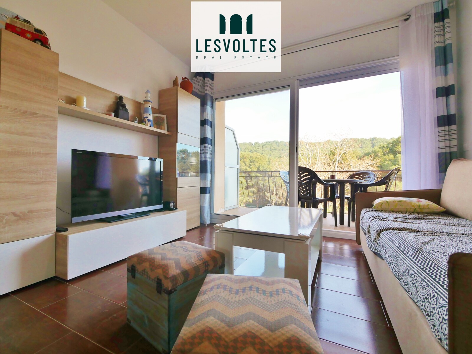 APARTAMENTO REFORMADO, CON PLAZA DE APARCAMIENTO Y TRASTERO EN VENTA EN LA PLAYA DE LA FOSCA DE PALAMÓS