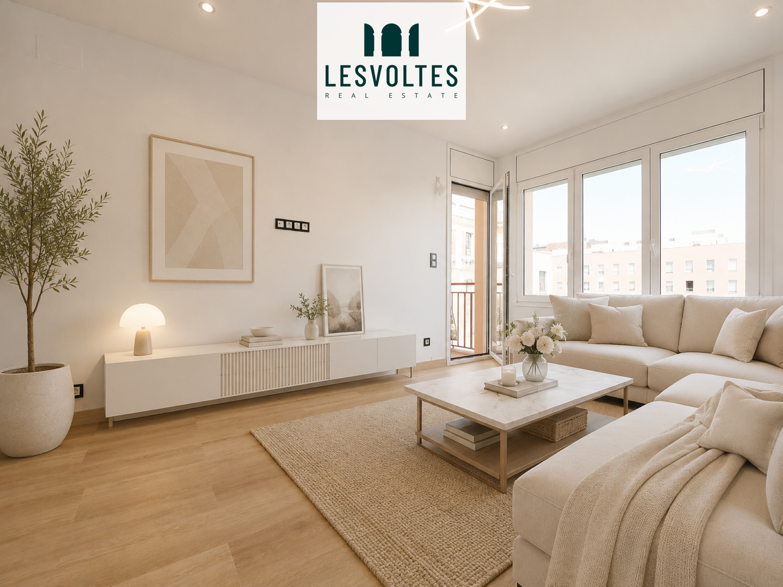 SPACIOUS FLAT WITH BALCONY IN THE CENTRE OF PALAFRUGELL